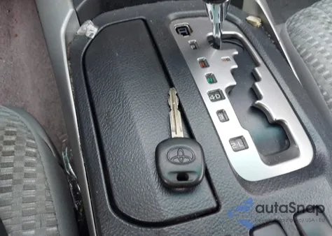 2006 Toyota 4Runner Sr5 V8 from USA, damaged, VIN JTEBT14R368037113